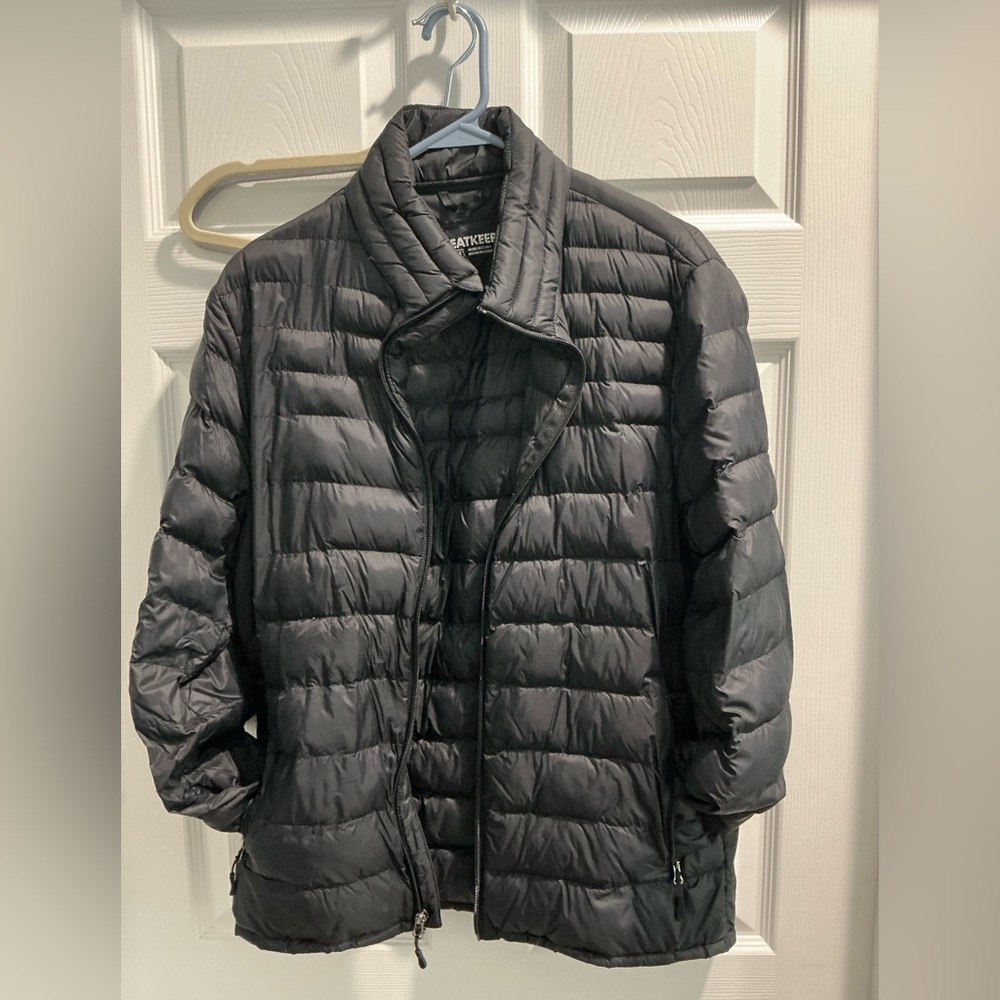 HeatKeep Black Puffer Jacket for Men - Size Small
